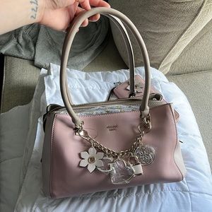 Two toned Guess purse w/ wallet